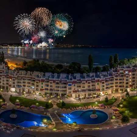 ат - Pool View Apartamento Varna